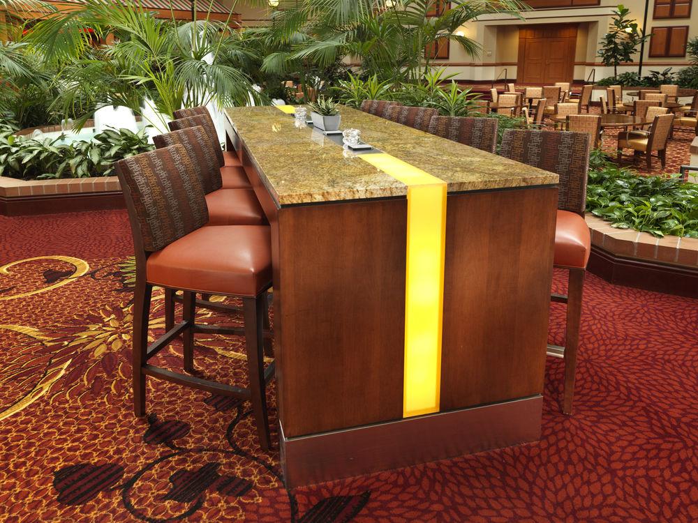 Marriott Hartford/Windsor Airport Hotel Екстериор снимка