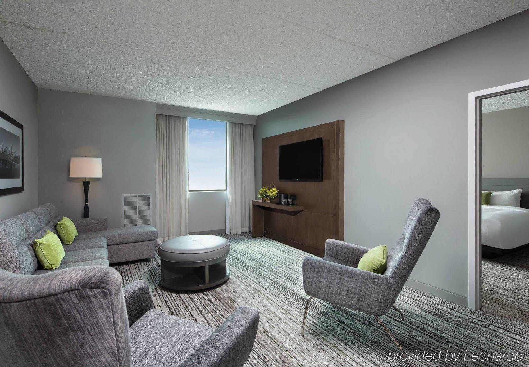 Marriott Hartford/Windsor Airport Hotel Стая снимка